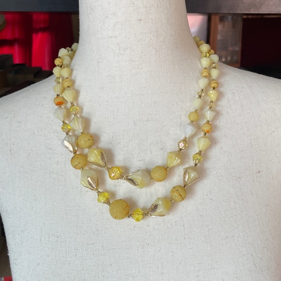 Vintage Jewelry - vintage necklace